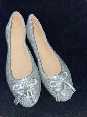 New Size 7.5 Coach Silver Glitter Tassel Benni Ballet Flats